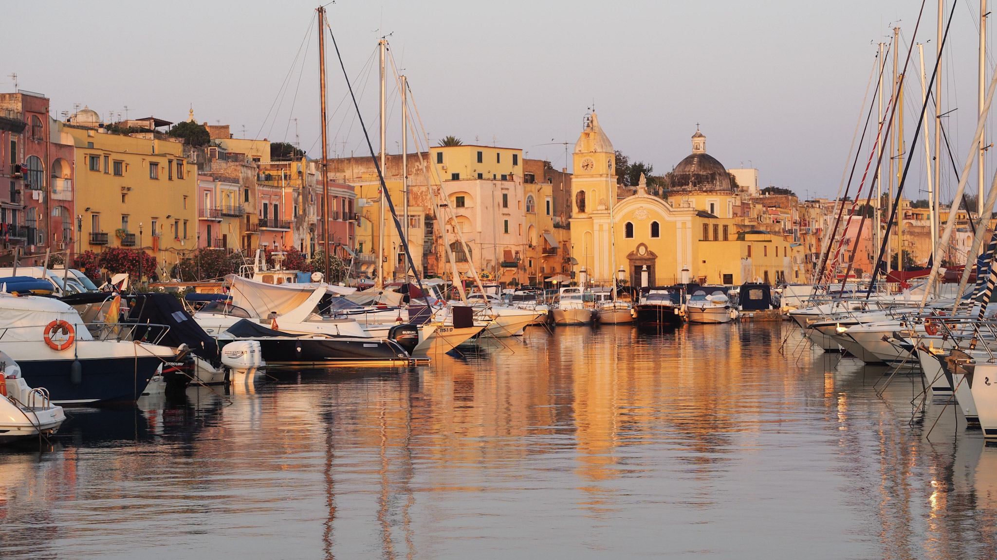 amalfi italy sailing trip - guided yacht tour holiday procida